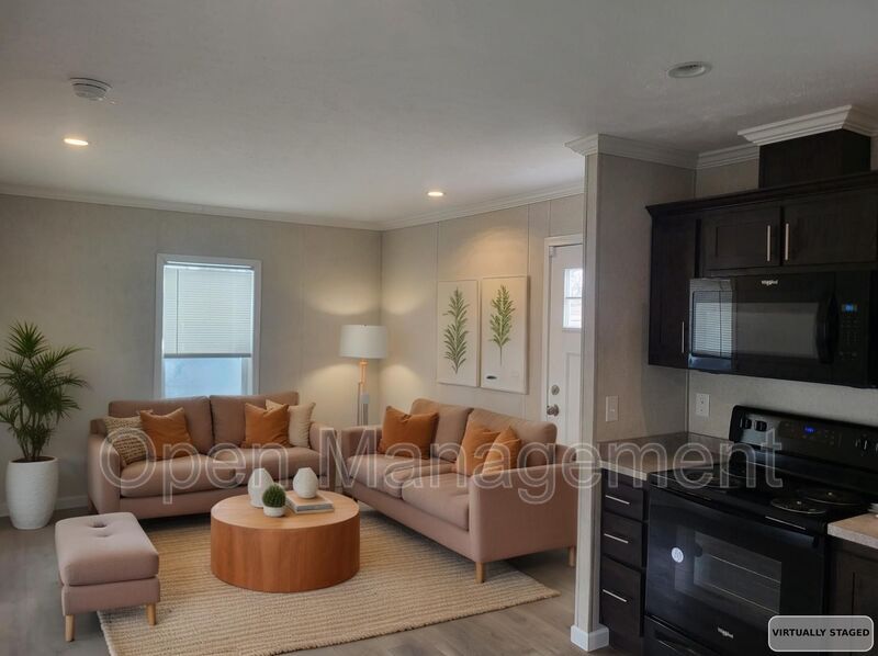 Louisville House: 3416 Kramers Ln