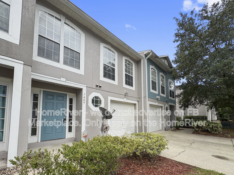 Jacksonville Townhome: 7409 Palm Hills Dr