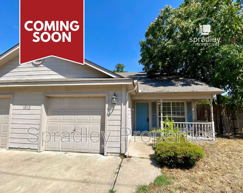 Temple Townhome: 1812B W Ave K