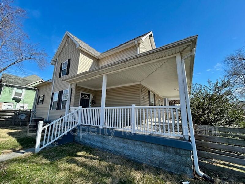 Indianapolis House: 1502 Lexington Ave