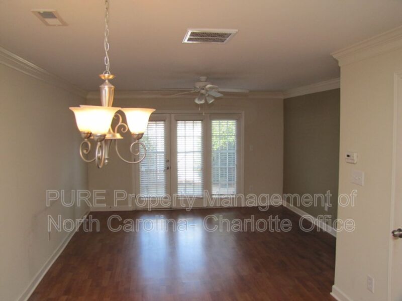 Charlotte Condo: 1336 Green Oaks Lane