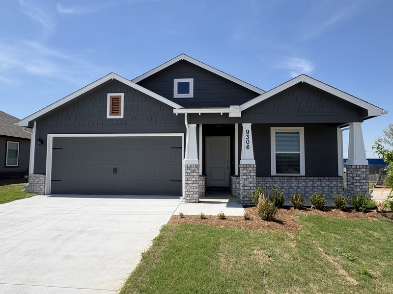 Owasso House: 9306 North 114th East Avenue