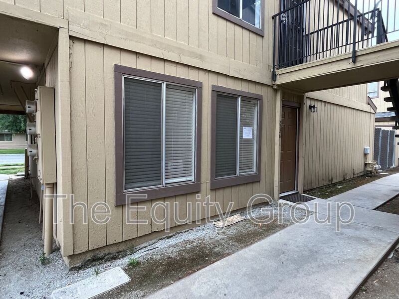 Visalia House: 3936 W. Meadow Ave