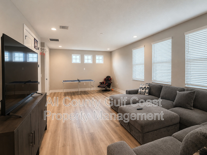 Main Rental Photo 17