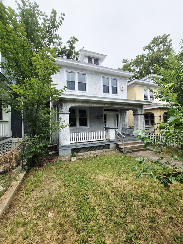 Richmond House: 3017 Dill Avenue