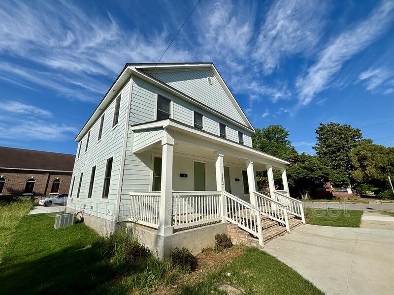 Augusta House: 112 Telfair Street, unit B