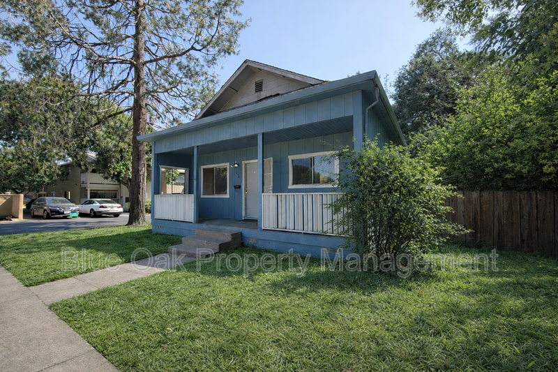 Chico House: 438 Ash Street