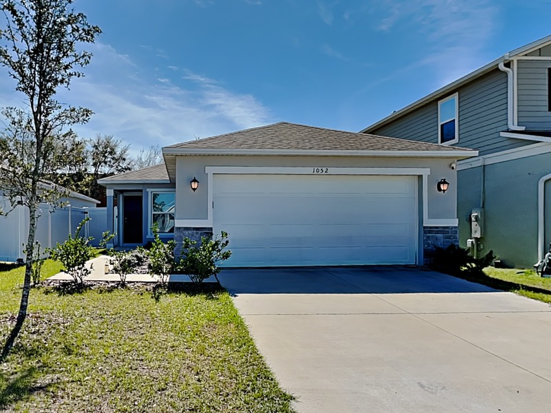 Davenport House: 1052 Papaya Cir