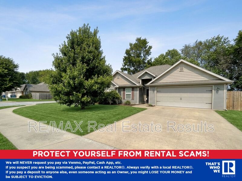 Bentonville House: 2904 SW Wentworth Ave
