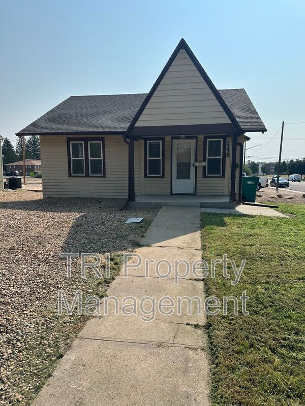 Greeley House: 2238 9th Ave