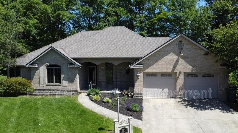 Mount Orab House: 113 Brittany Ln