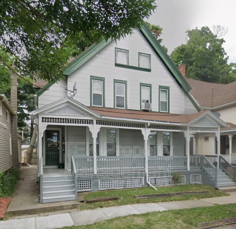 Rochester House: 7 Edmonds Street