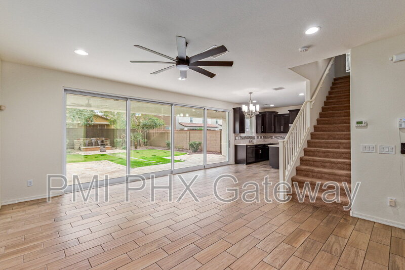 Phoenix House: 735 East Constance Way