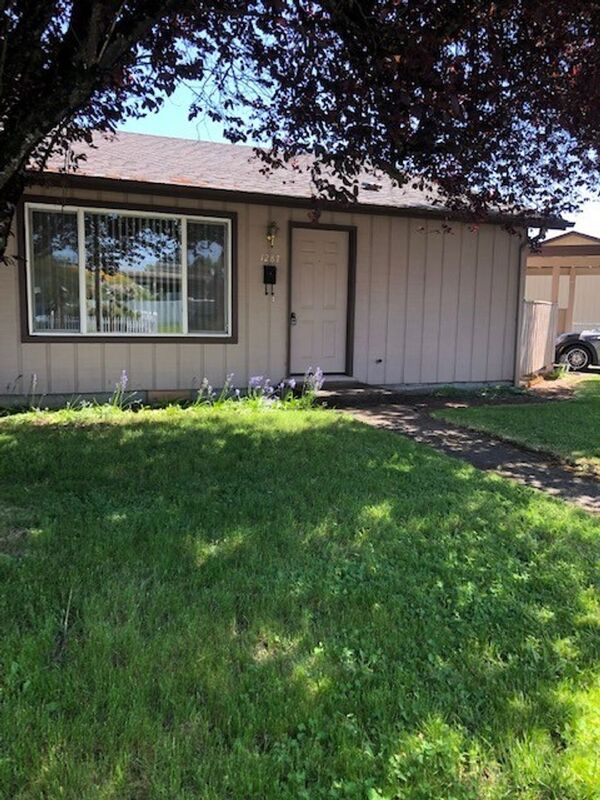 Springfield Condo: 1287 Kenray Loop