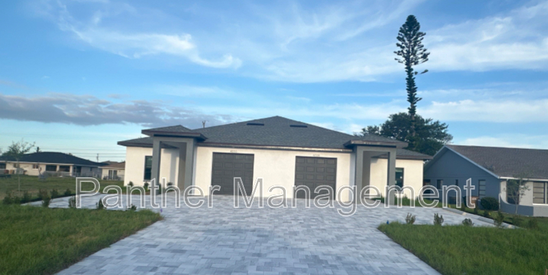 Cape Coral Condo: 4030 SW 7th Pl
