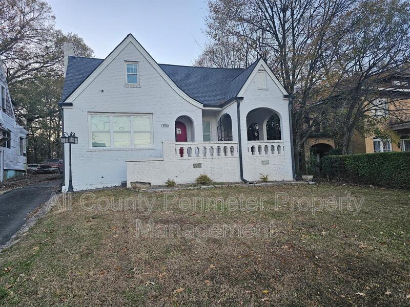 Atlanta House: 198 Joseph E Lowery BLVD NW