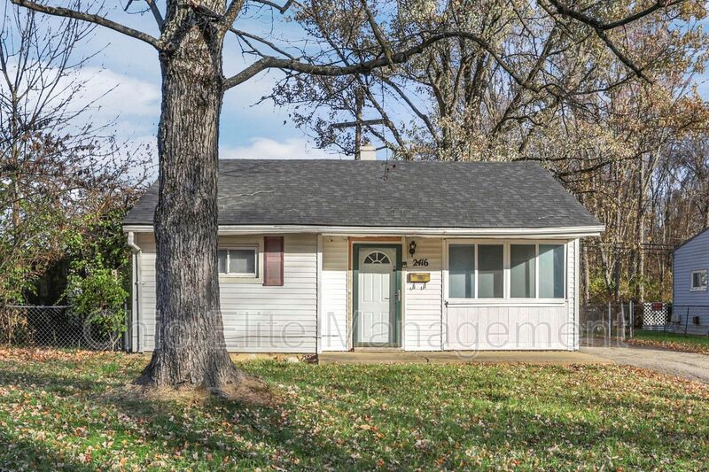 Columbus House: 2416 Dawnlight Ave