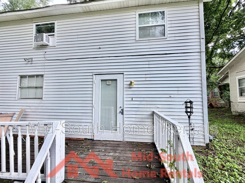 Memphis Condo: 3569 Douglass Ave 02