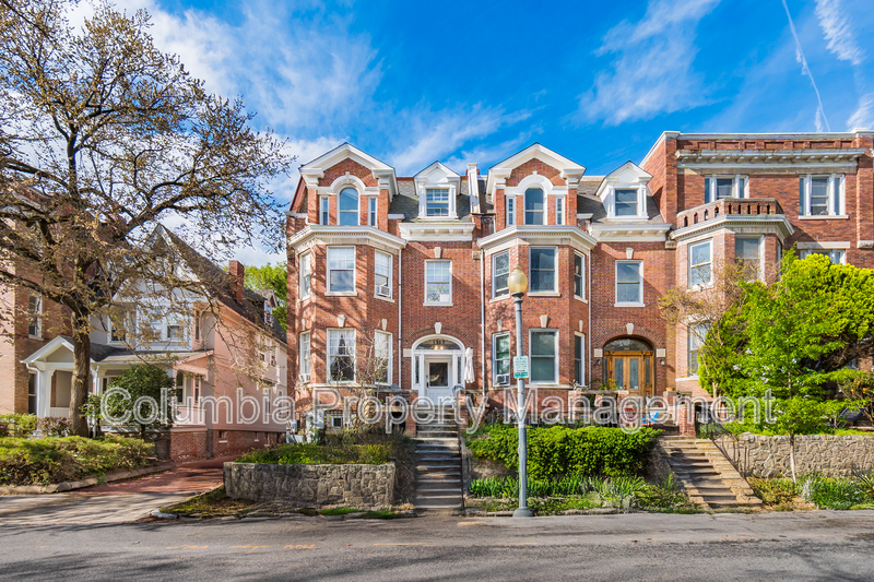 Washington Condo: 1707 Kilbourne Pl NW