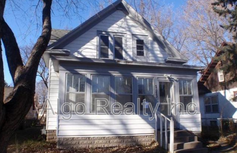 Minneapolis House: 2623 Humboldt Ave N