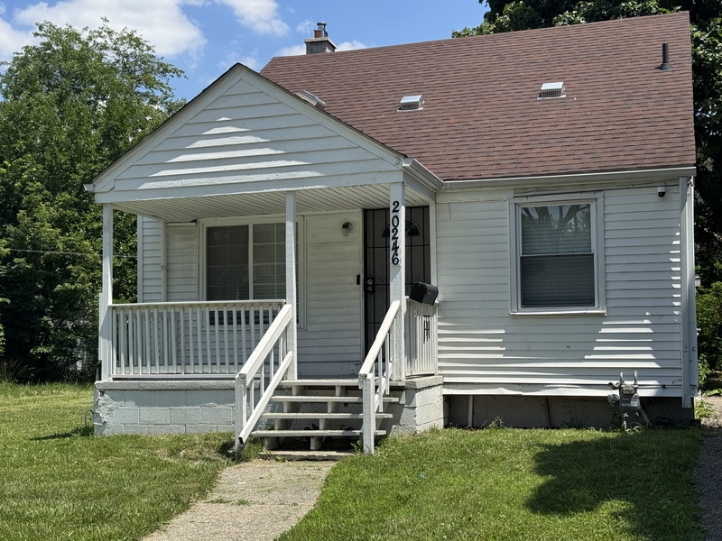 Detroit House: 20246 Bloom Street