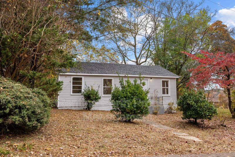 Birmingham House: 2113 Rambow Ave SW