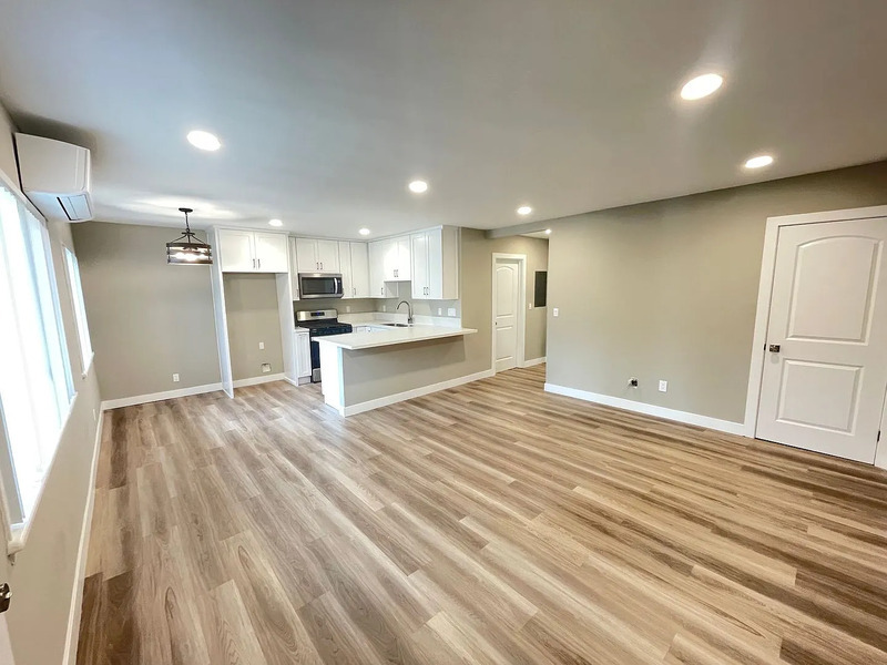 La Crescenta Condo: 4419 Pennsylvania Ave