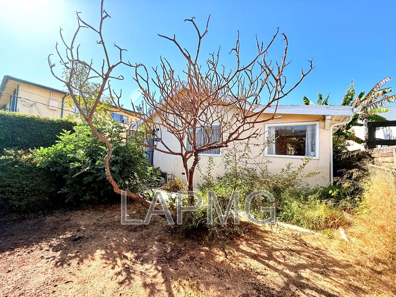 Los Angeles House: 4447 Lockwood Avenue