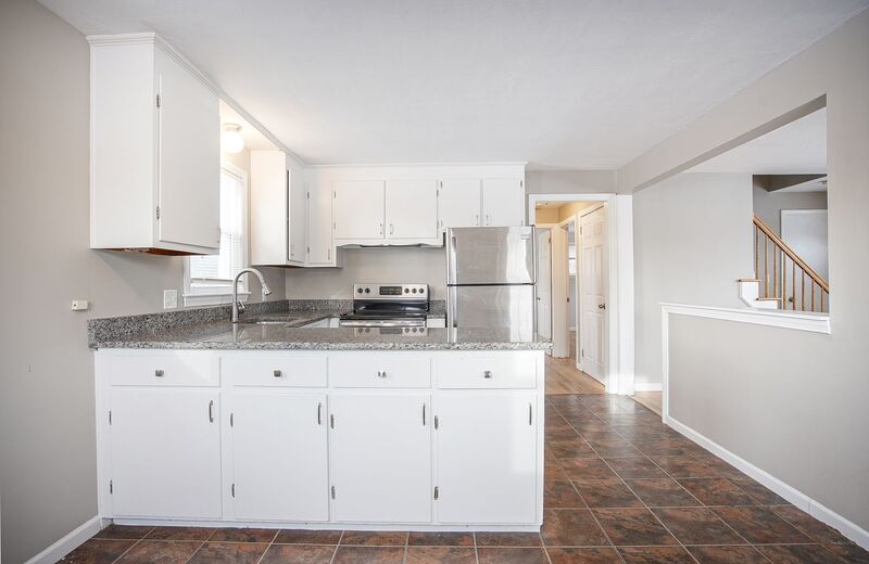 Agawam House: 27 Campbell Dr