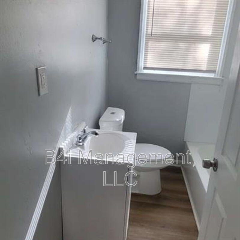 Columbus House: 3110 Morehouse Street