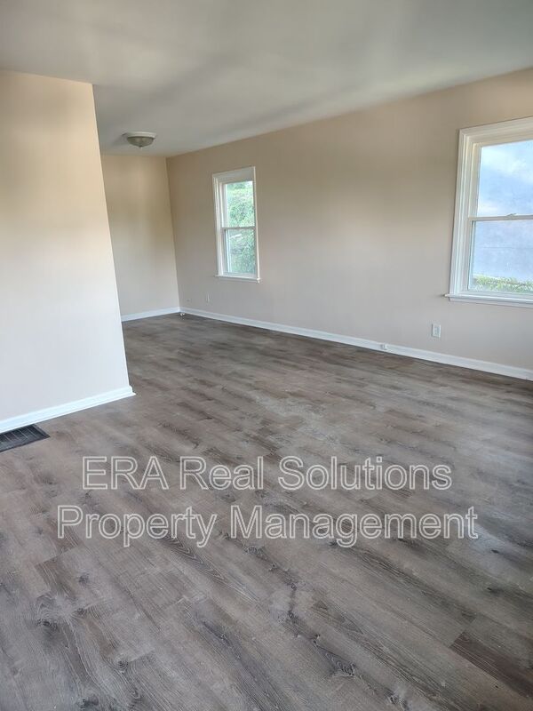 Cincinnati House: 4245 Leeper St.