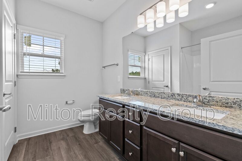 Lillington Condo: 250 Grove Circle