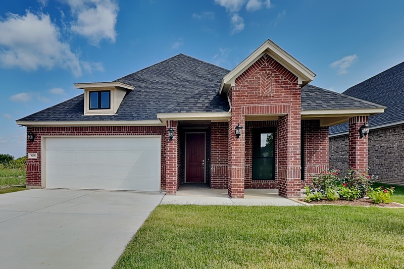 Fort Worth House: 8209 Crystal Lagoon Way