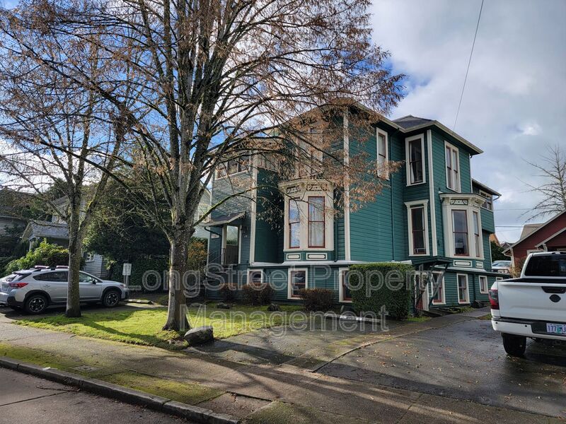 Corvallis Condo: 218 NW 21st