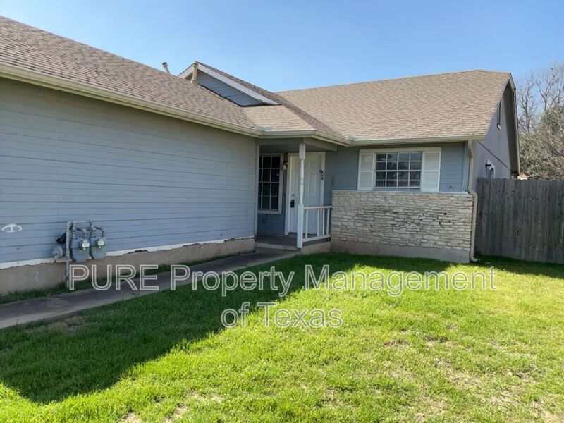 Round Rock Condo: 608 Greenlawn Blvd