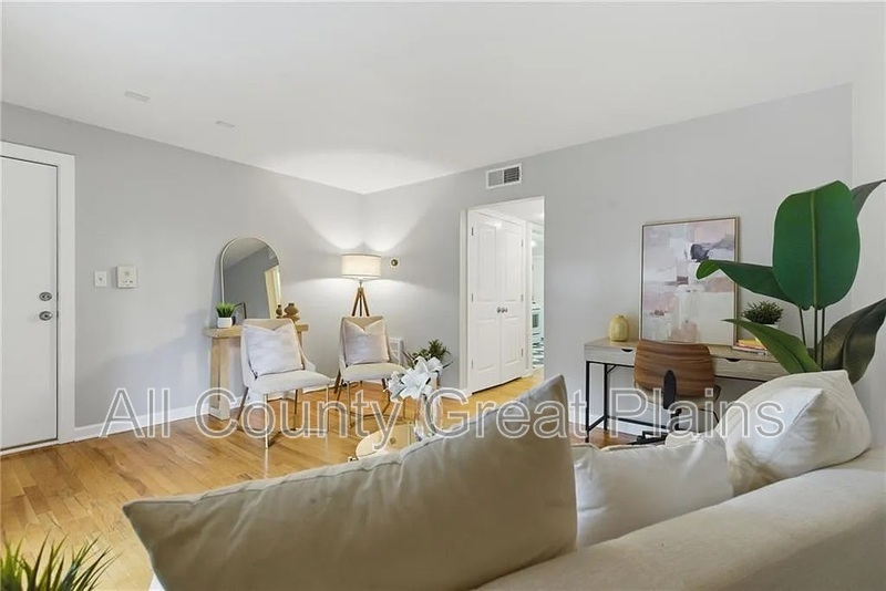 Main Rental Photo 5