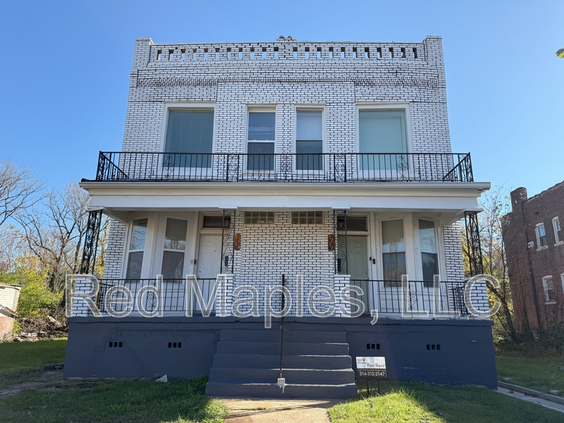 St. Louis Condo: 1232 North Euclid Avenue