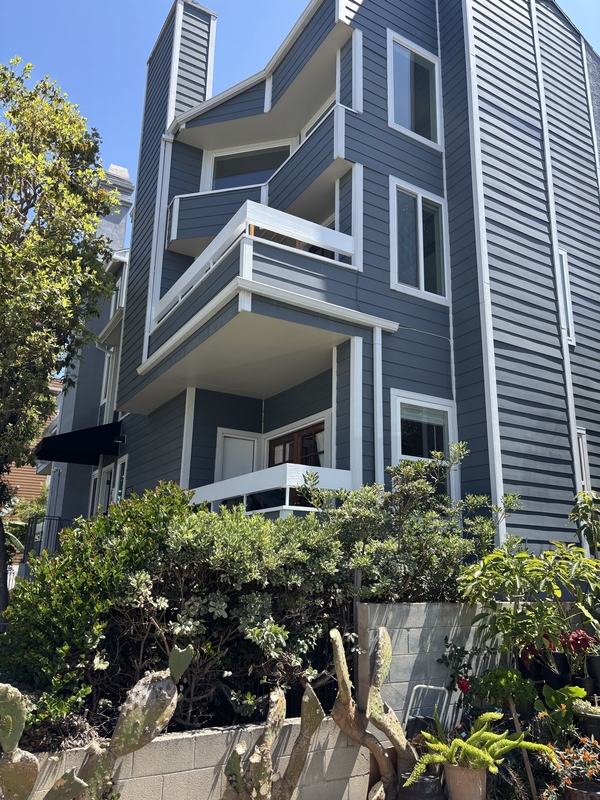 Los Angeles House: 11818 Courtleigh Drive