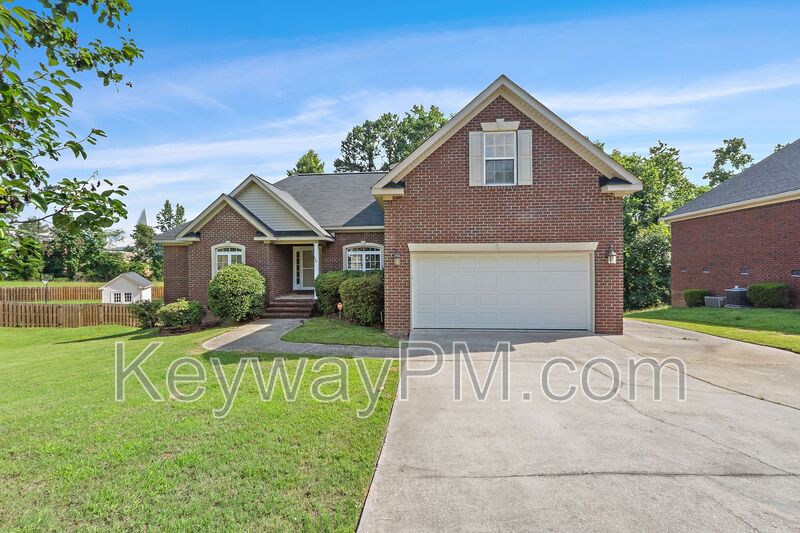 Evans House: 845 Prairie Lane