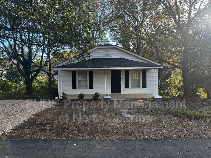 Kannapolis House: 411 W 10th St