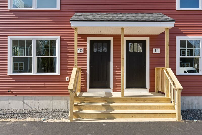 Kennebunk Condo: 21 Legacy Lane
