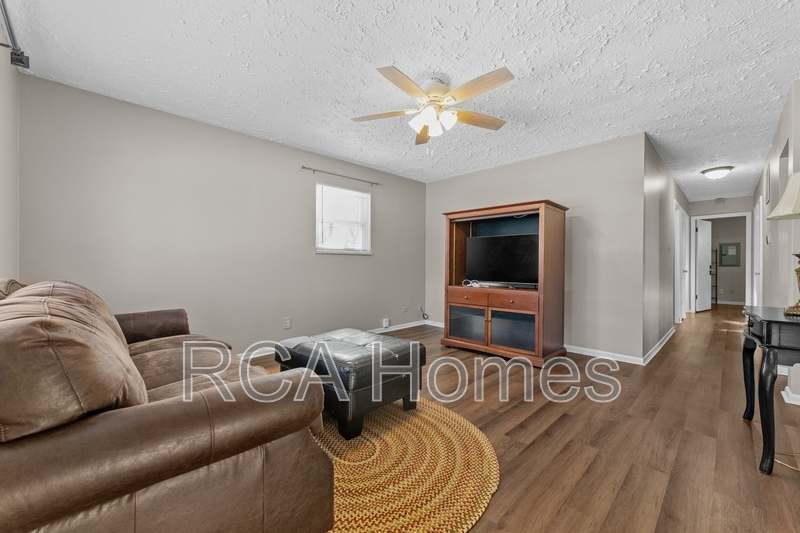 Indianapolis House: 3314 Vincz Drive