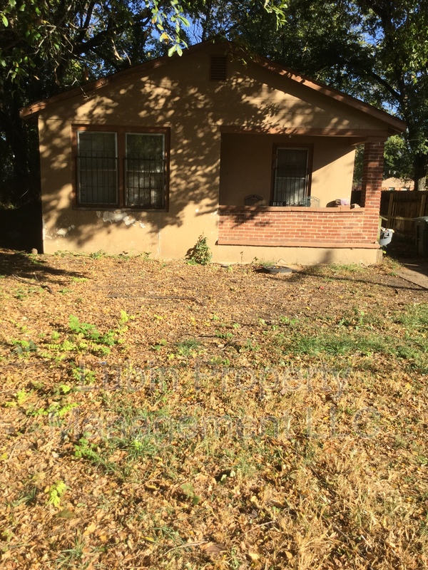 Memphis House: 1230 E Mallory Ave