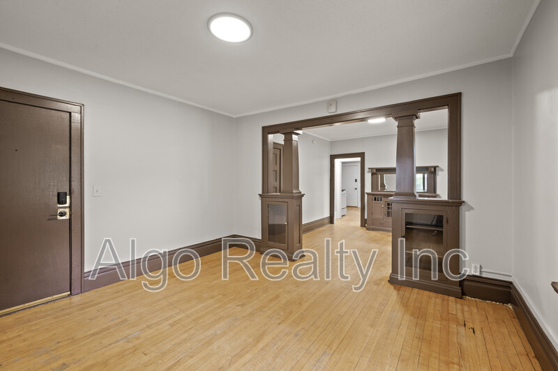 Minneapolis Condo: 3400 Elliot Avenue - 1