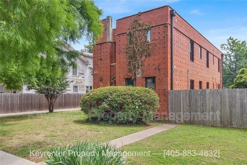 Oklahoma City House: 1838 NW 11th St