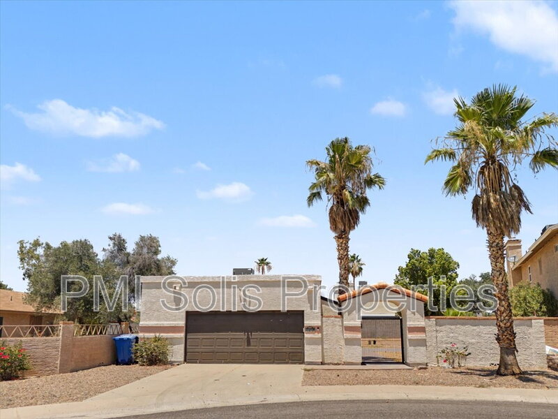 Phoenix House: 1510 E Taro Ln