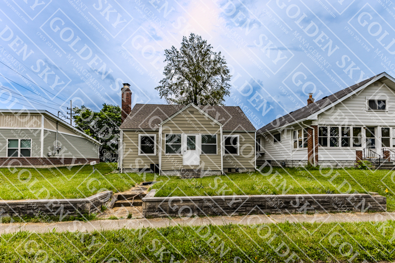 Muncie House: 811 East Memorial Drive