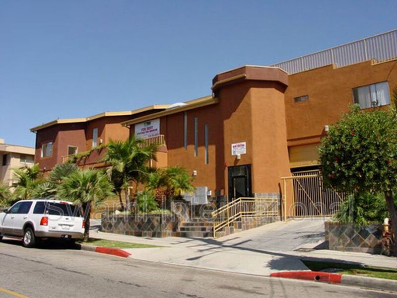 Inglewood Condo: 845 W Beach Ave.