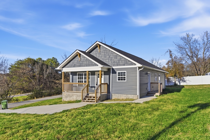 Maryville House: 920 Foch Street