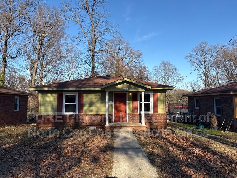 Charlotte House: 1708 Newland Rd